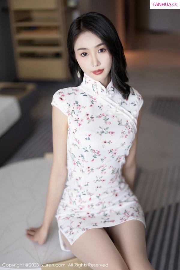   [XiuRen]高清写真图 2023.08.24 No.7279 苏苏阿 丝袜美腿第5张图片